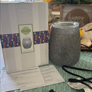 New in Box Scentsy “Along the Beach” Electric Wax Warmer